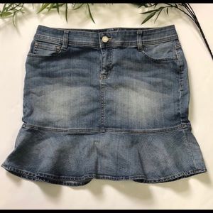 White House Black Market Jean Skirt Size 6